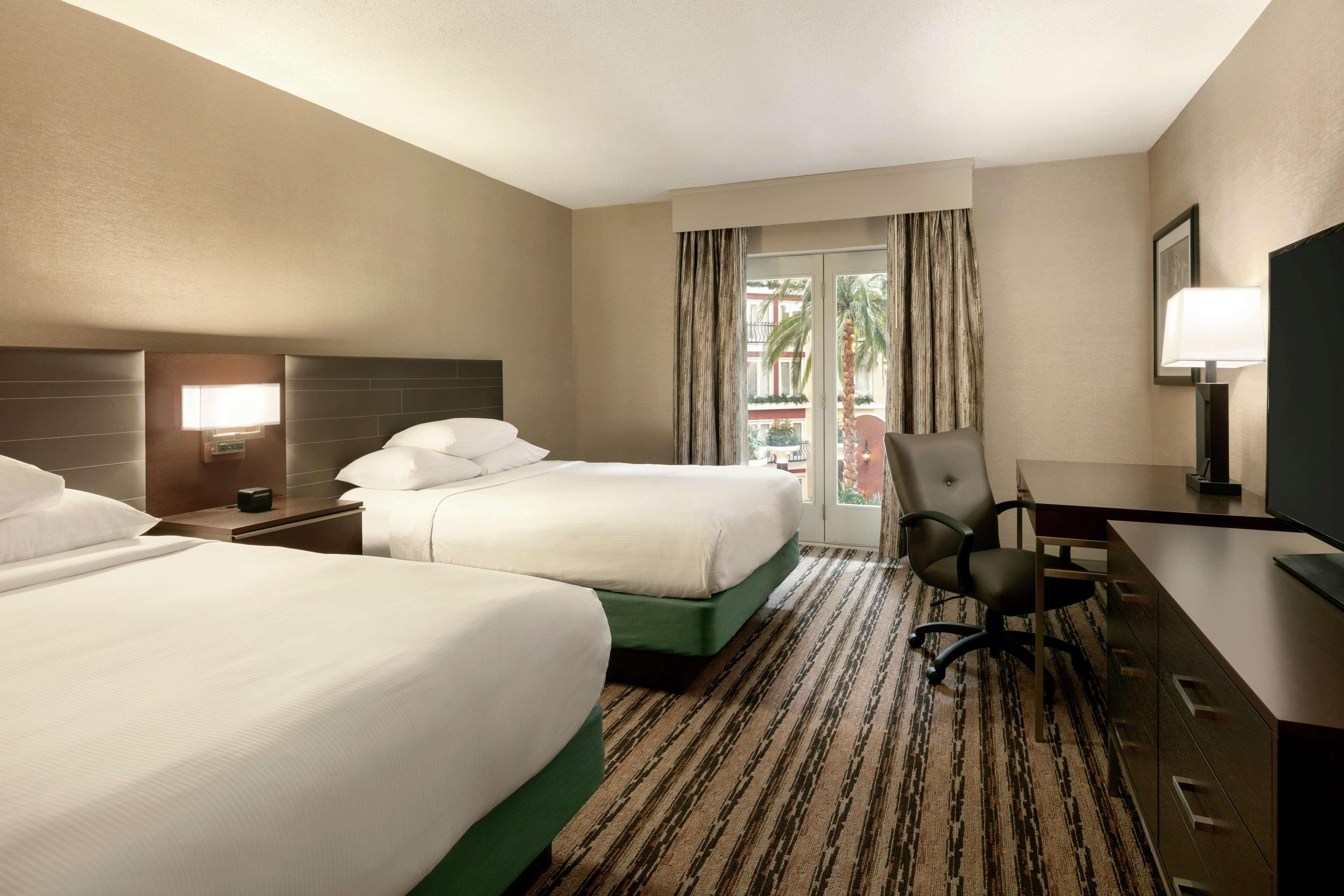 Doubletree Resort By Hilton Lancaster Willow Street Экстерьер фото