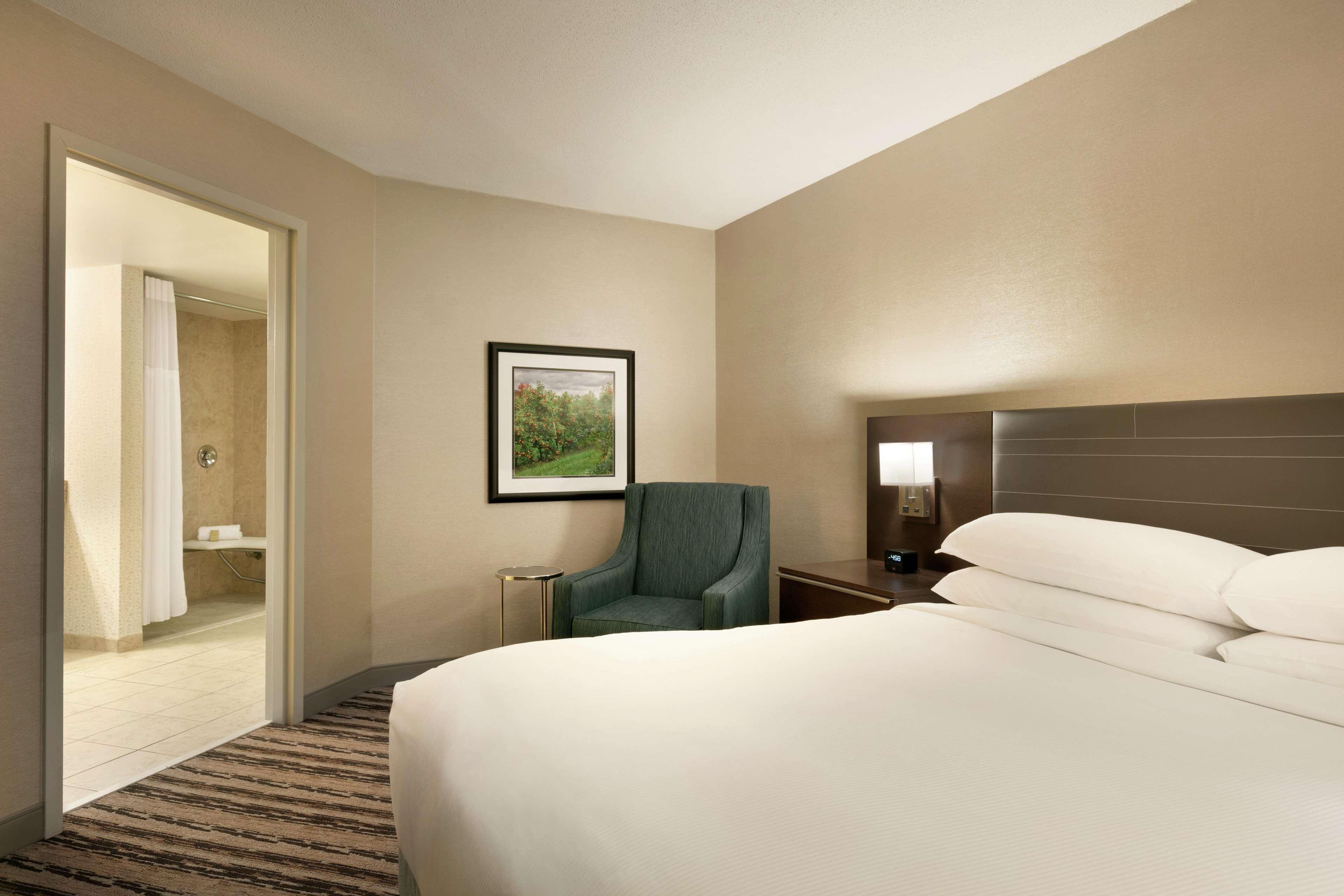 Doubletree Resort By Hilton Lancaster Willow Street Экстерьер фото