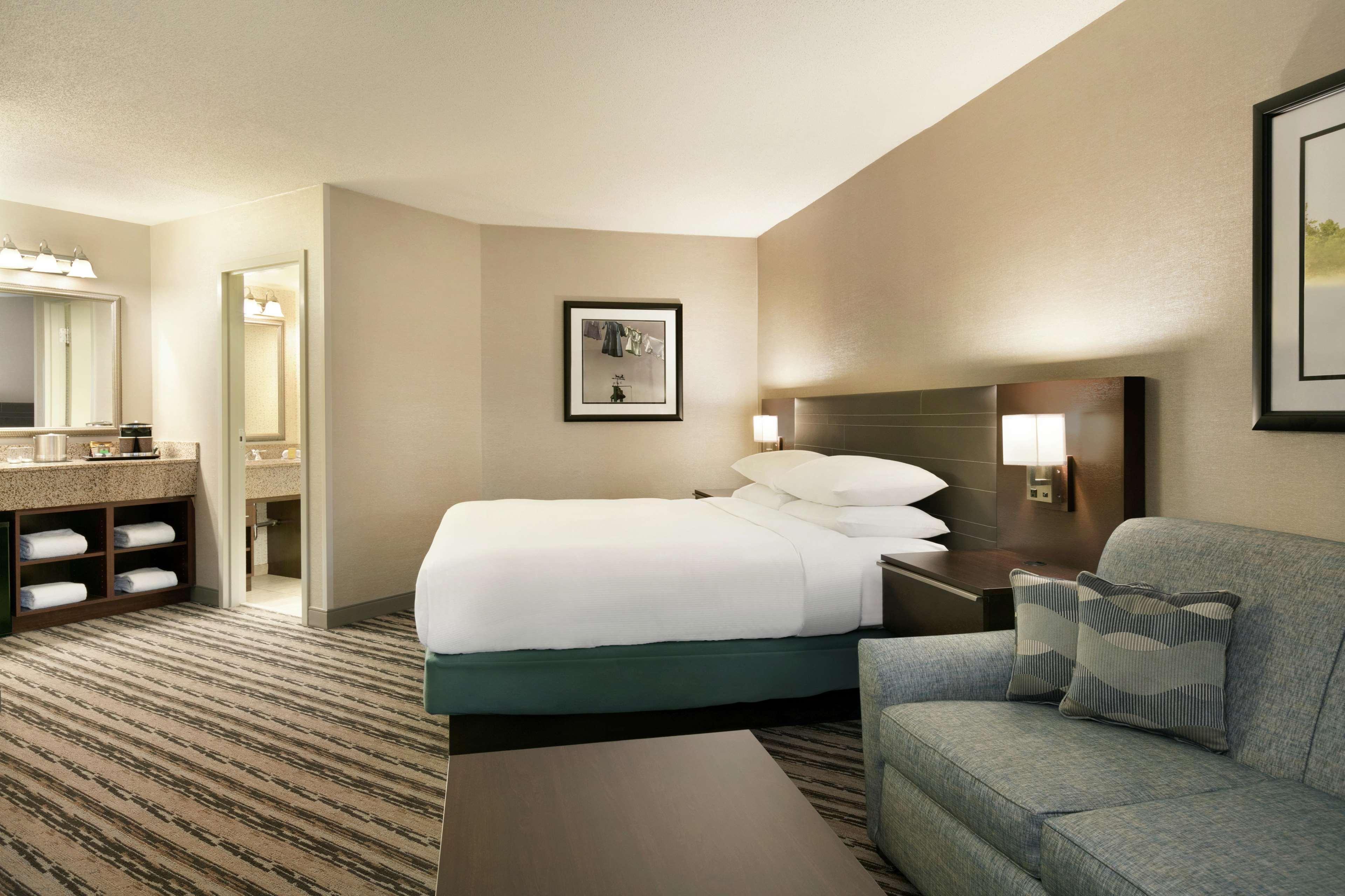 Doubletree Resort By Hilton Lancaster Willow Street Экстерьер фото