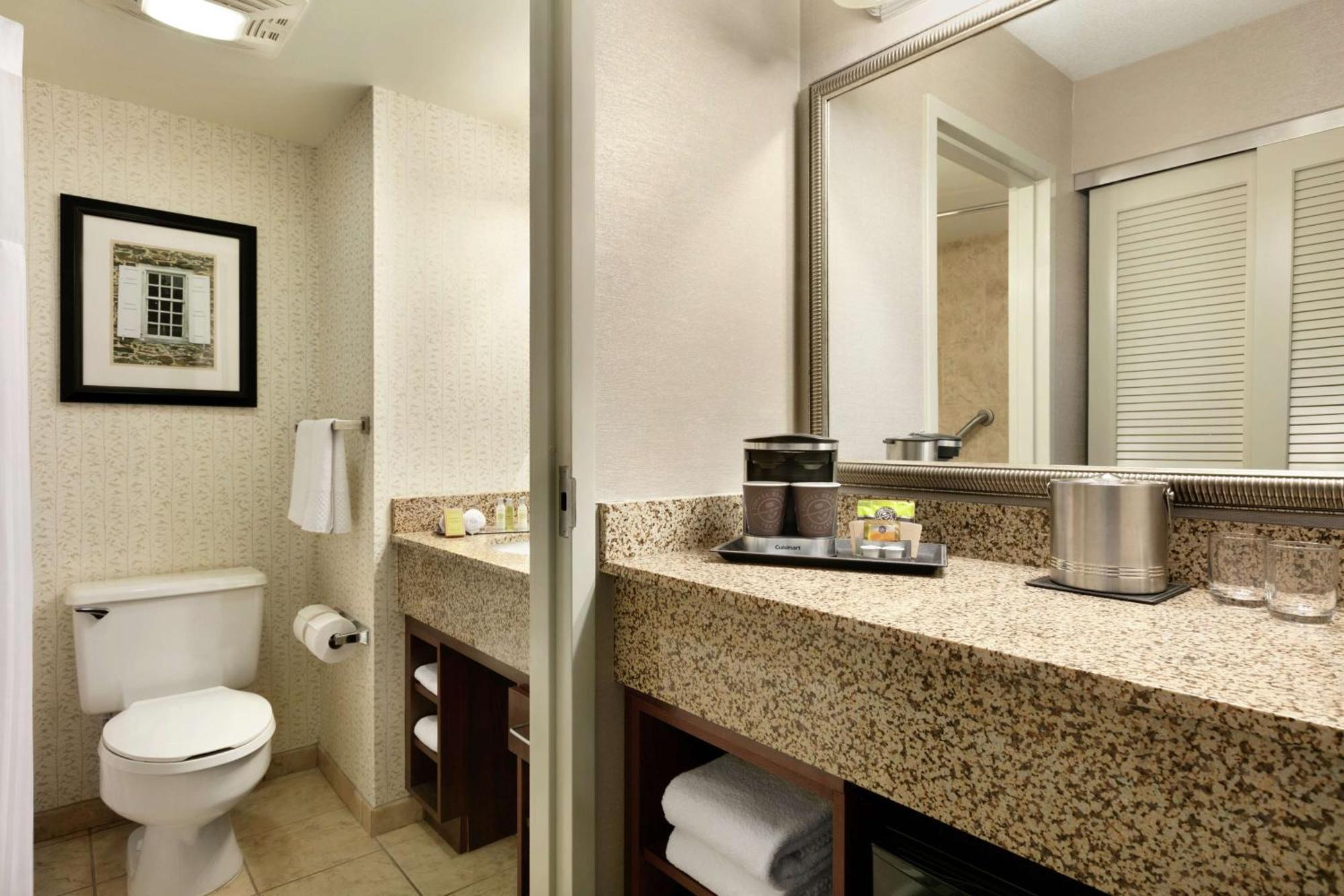 Doubletree Resort By Hilton Lancaster Willow Street Экстерьер фото