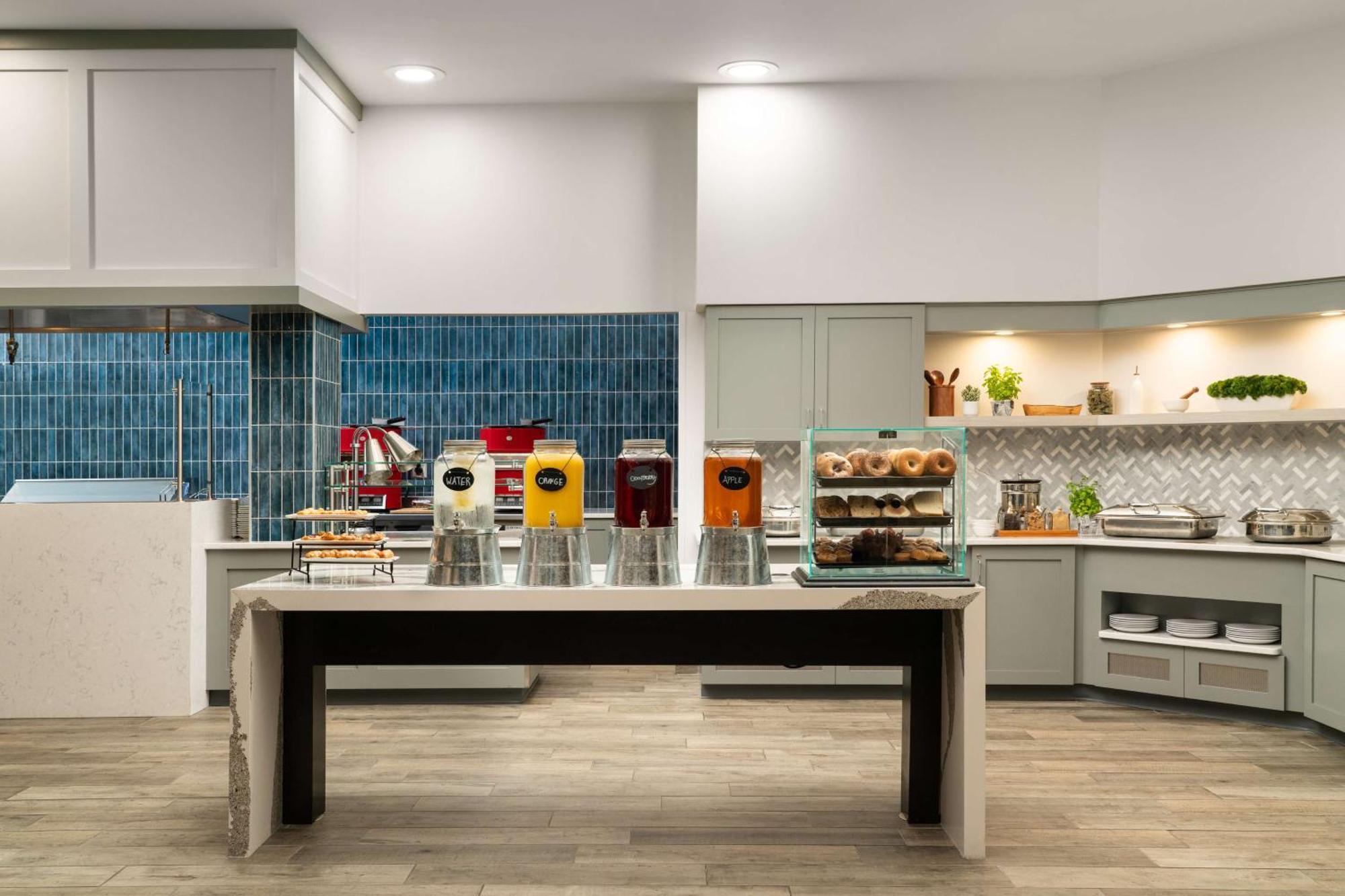 Doubletree Resort By Hilton Lancaster Willow Street Экстерьер фото